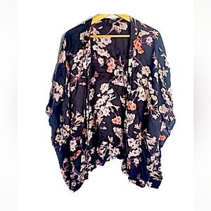 KIMONO 🌟  Floral Kimono 🌟MUST BUNDLE🌟